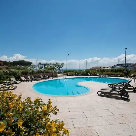 Apartment Ora *